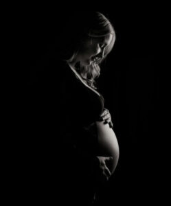 The Beauty of Pregnancy: Exploring Nude Maternity Photography - Daniel Oren