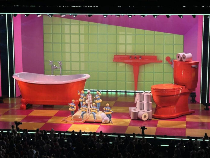 Understanding Katy Perry’s Figure: Exploring her Iconic Style