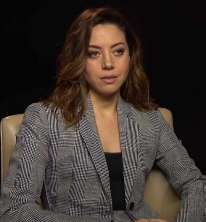 Exploring Aubrey Plaza’s Candid Journey as a LGBTQ+ Icon