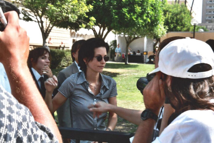 The Timeless Beauty of Courtney Cox in her Youth